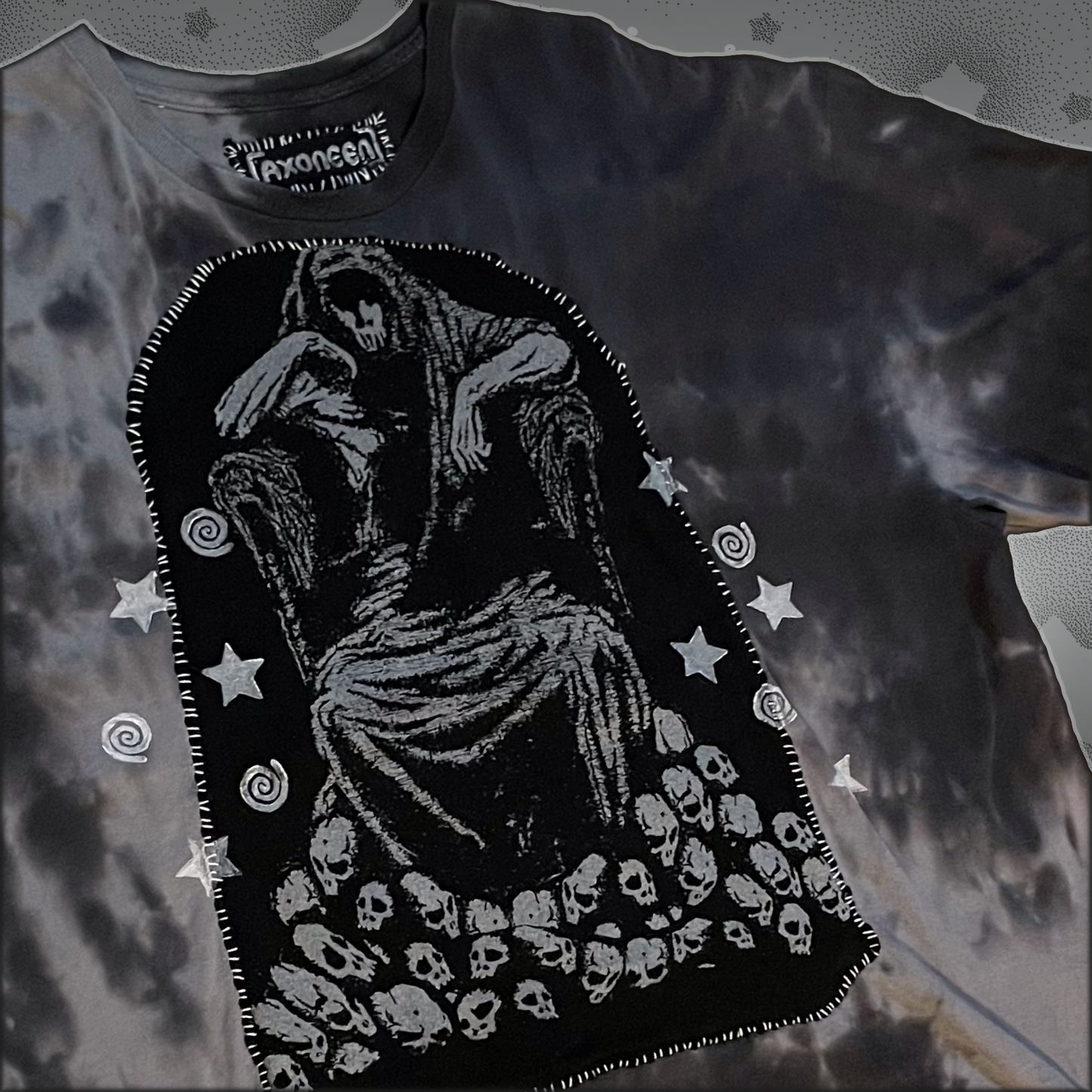 black tie dye grim reaper skull spiral star upcycled t-shirt! (2xl)